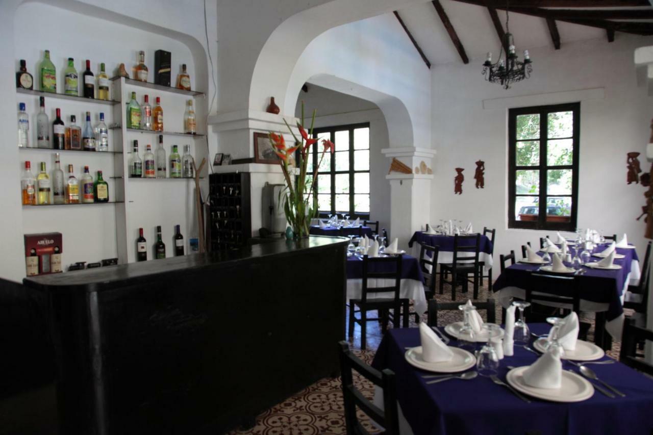 Hosteria La Eterna Primavera Huigra Exterior foto