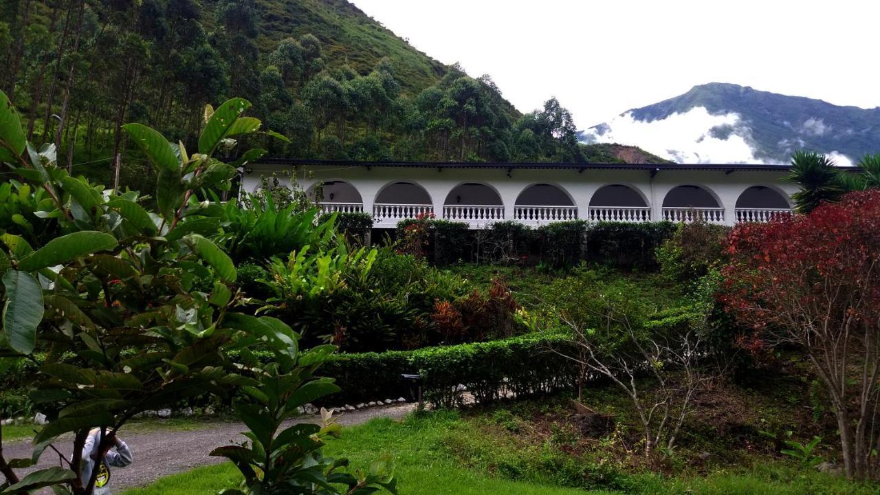 Hosteria La Eterna Primavera Huigra Exterior foto